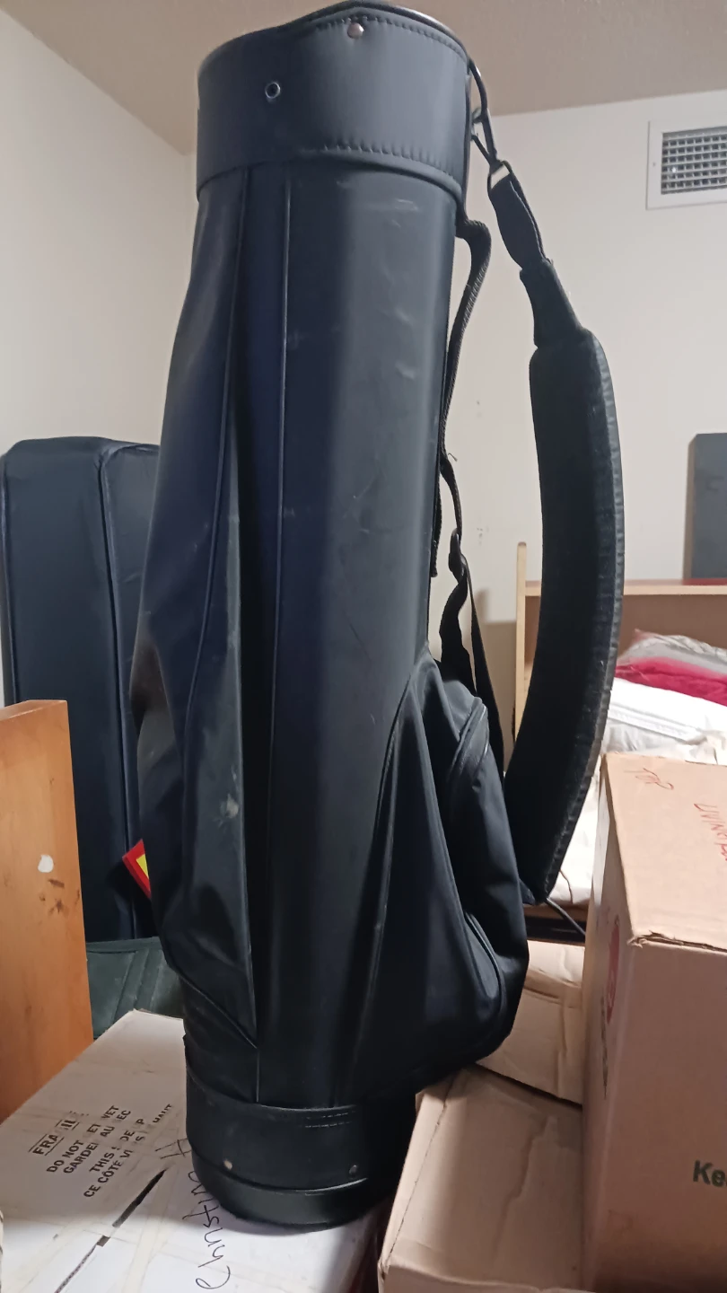 Black Golf Bag
