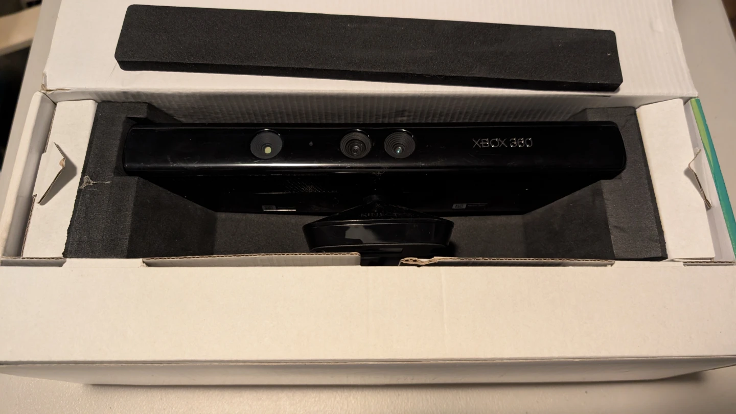 Xbox 360 Kinect Sensor with Adventures Game - photo 2