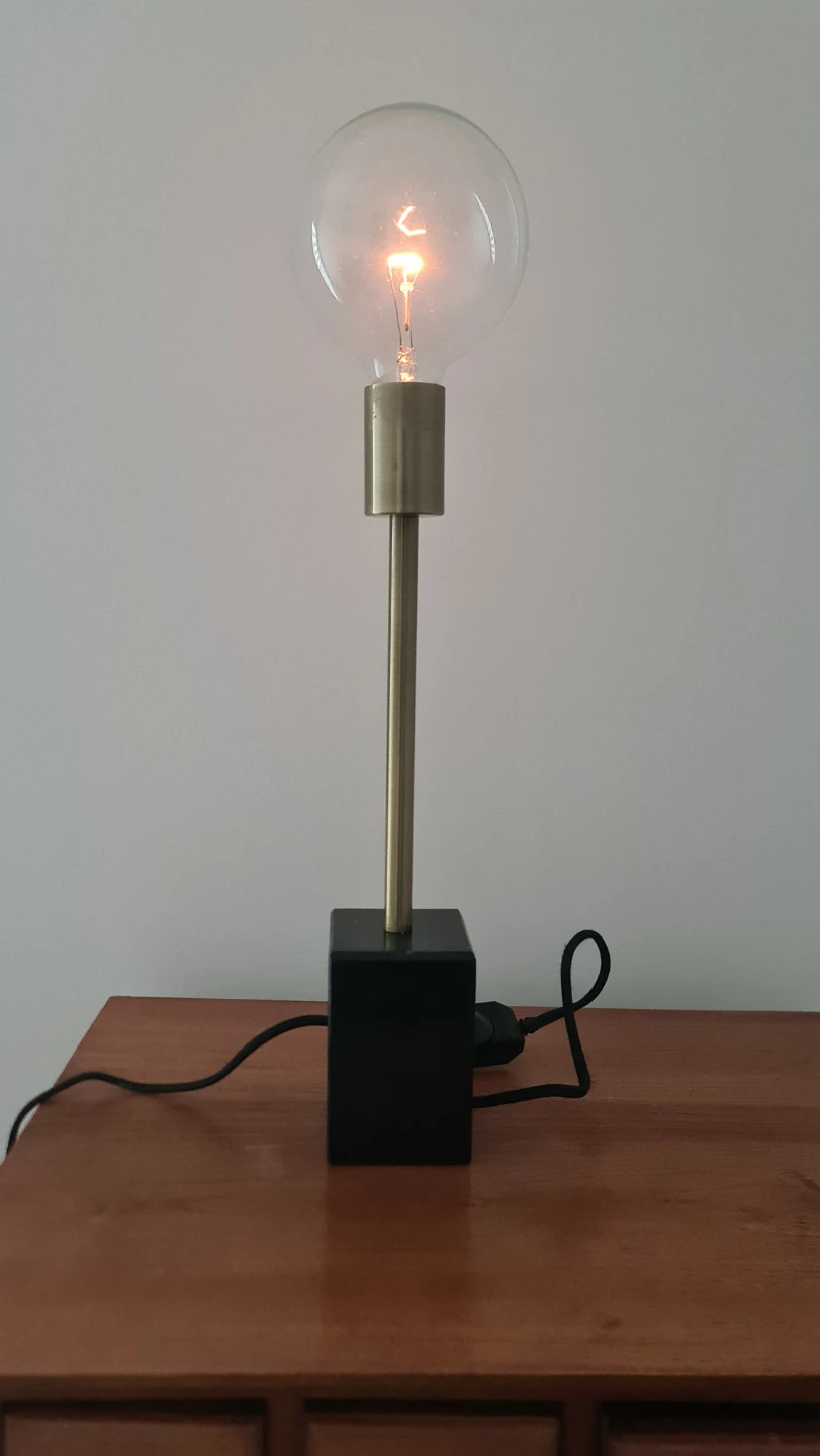 Nuevo EWEN TABLE LAMP - BLACK MARBLE