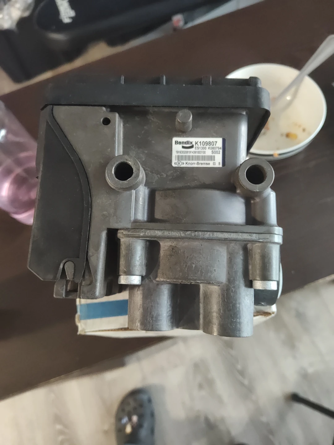 Bendix K109808 TABS6 ABS Trailer Module - photo 2