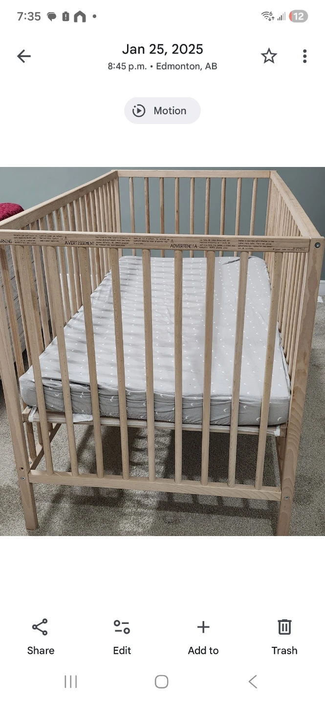 Wooden Baby Crib with Mattress - photo 2