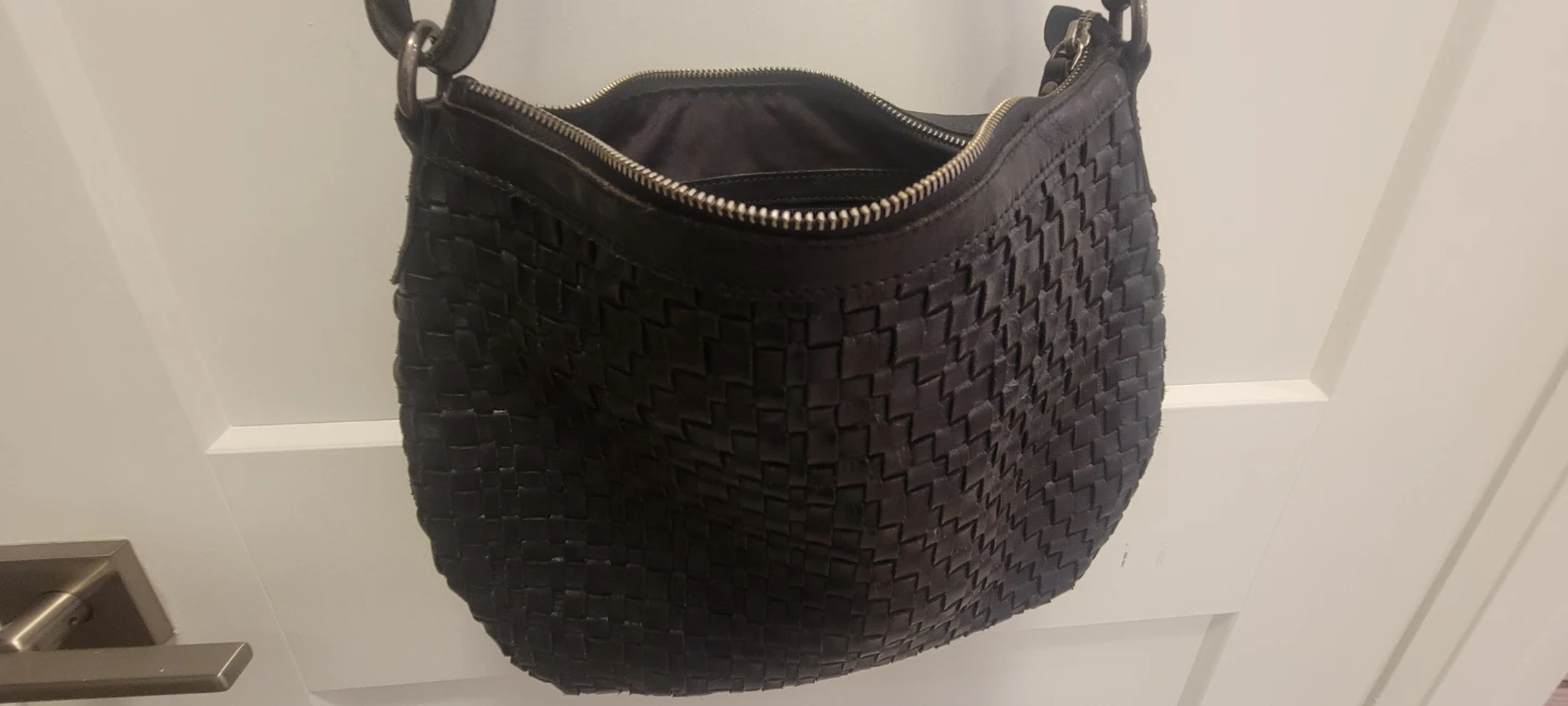 VALENCA Black Woven Leather Crossbody Bag - photo 3