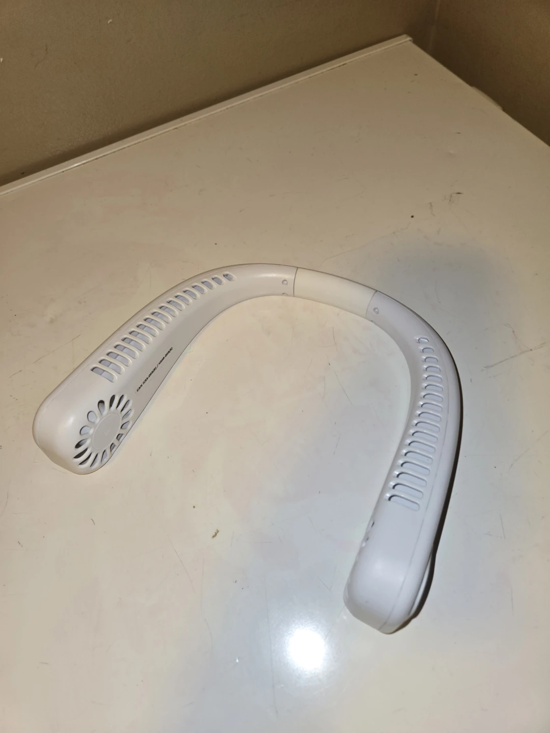 White Neck Fan - photo 2