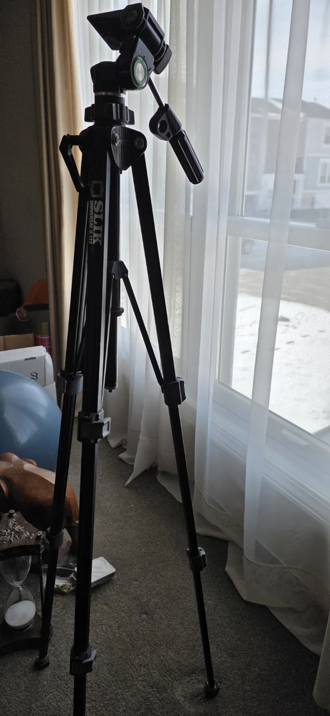 SLIK Professional Tripod - photo 4
