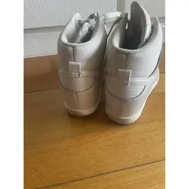 Nike sky dunks Light Grey High-Top Sneakers