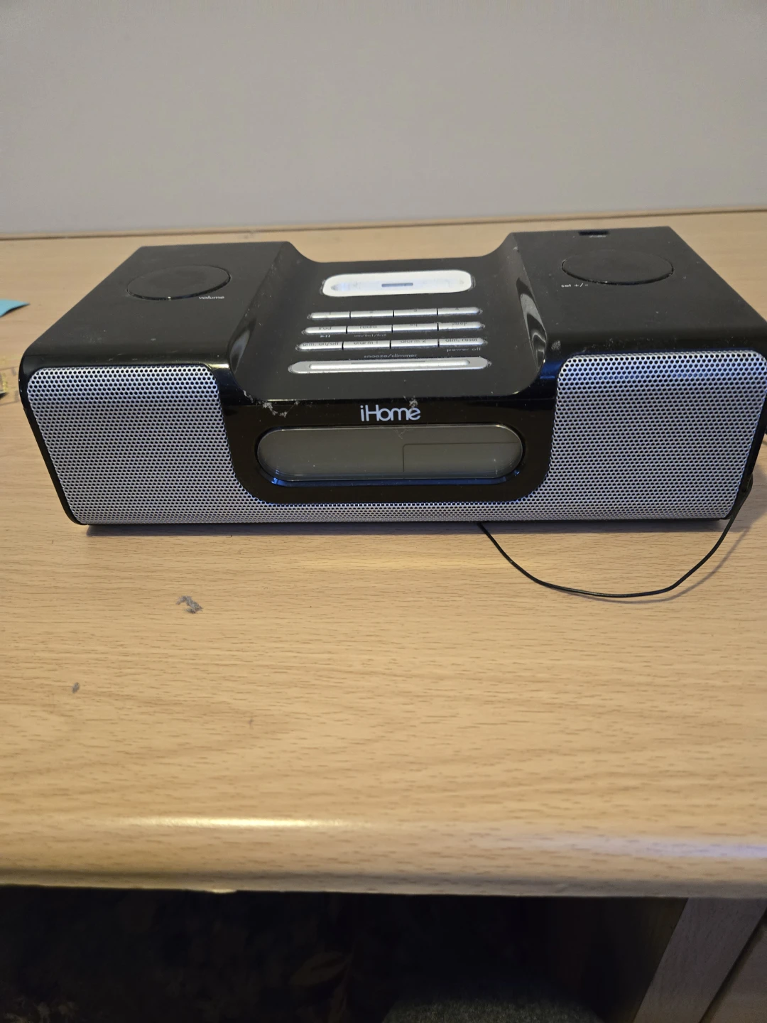 iHome Dual Alarm Clock Radio with iPod Dock