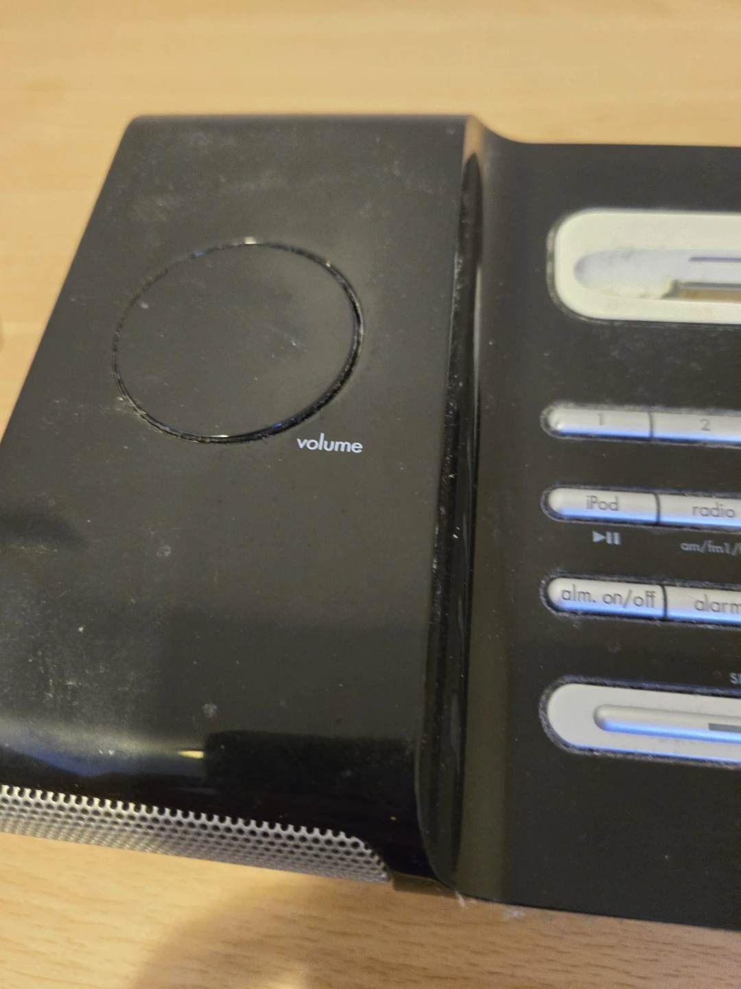 iHome Dual Alarm Clock Radio with iPod Dock - photo 2
