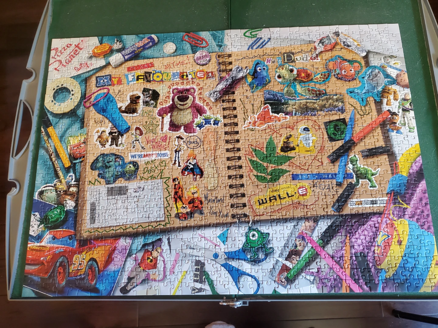 DISNEY PIXAR SCRAPBOOK PUZZLE 🏆 - photo 2