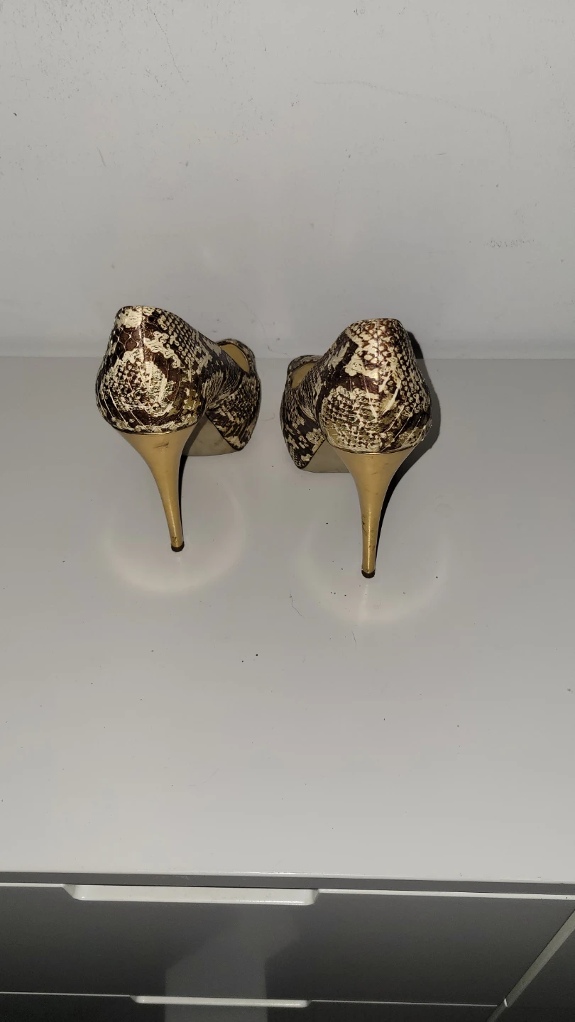 Bakers Peep Toe Heels - Snake Print - size 10 - photo 3
