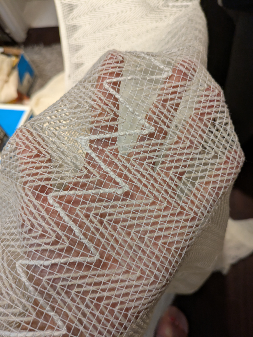 🏆 BRAND NEW Italian lace material - photo 2