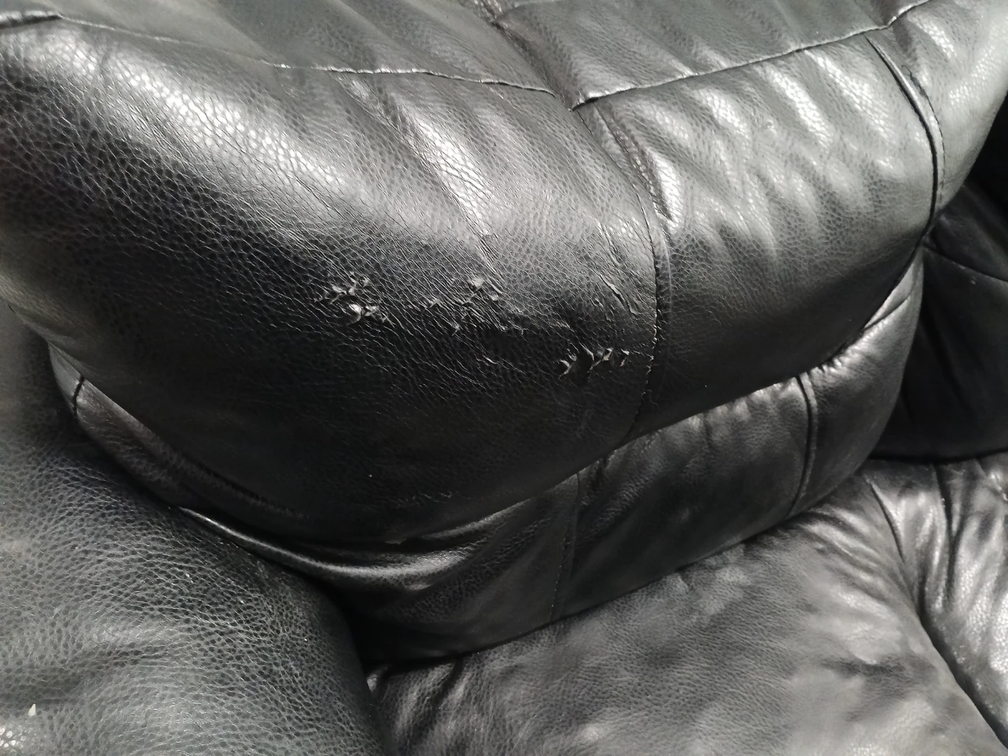 Used Black Leather Loveseat - photo 2