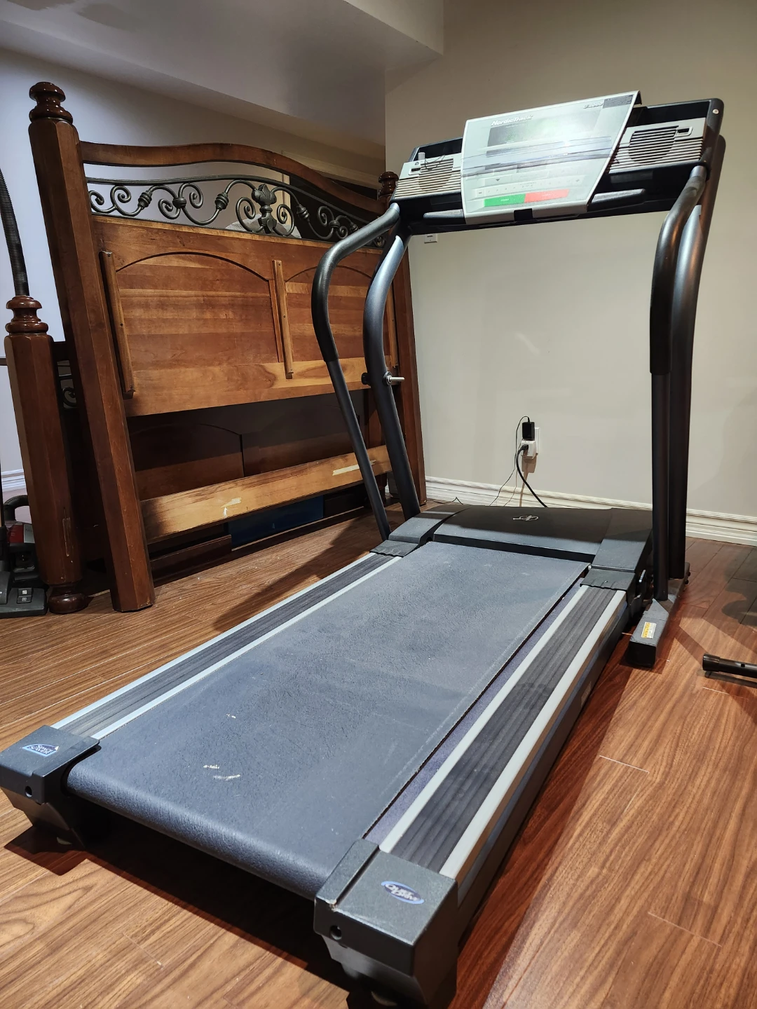 NordicTrack C 2000 Foldable Treadmill