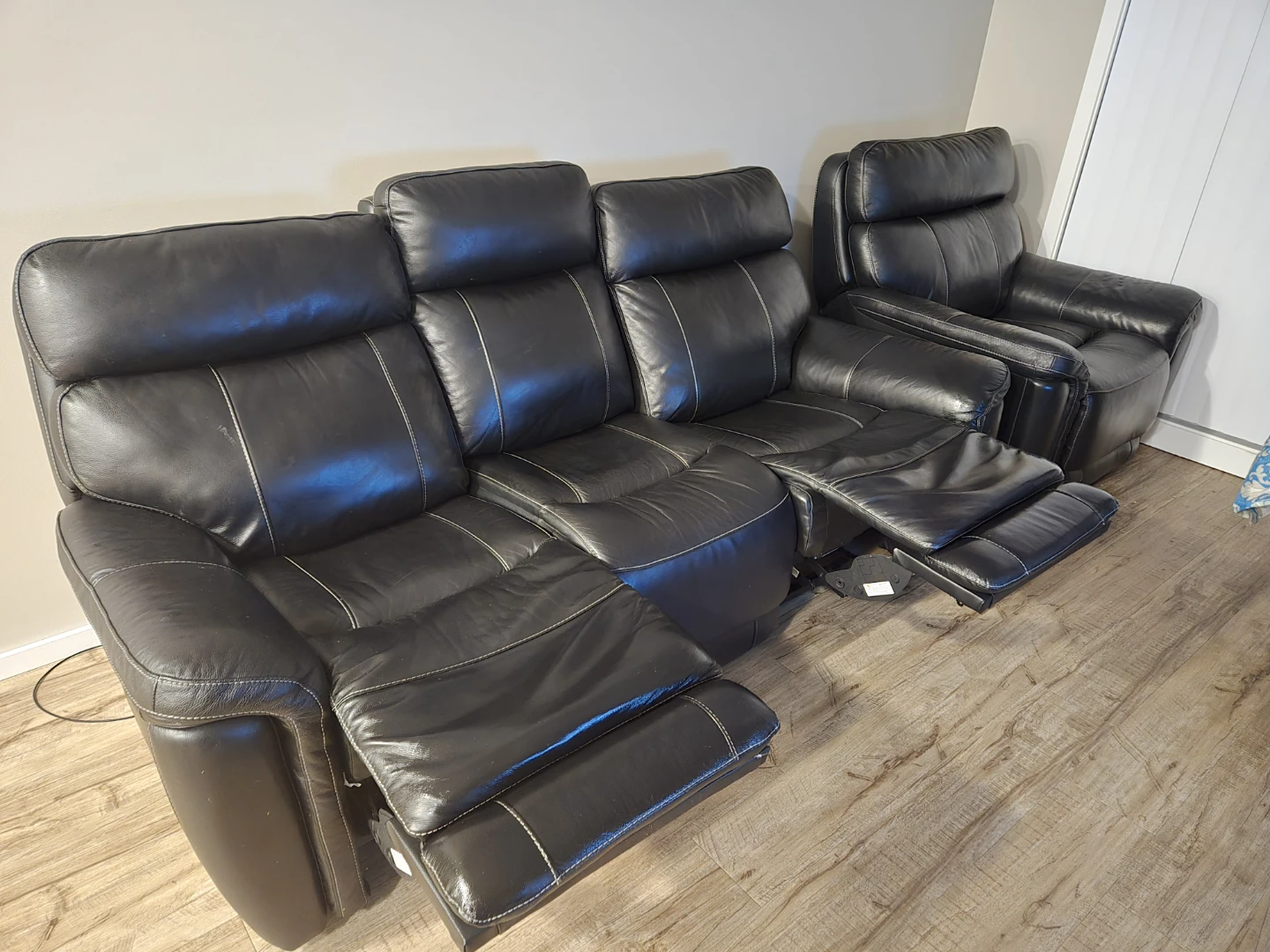 Stallion Leather Dual Power Reclining Sofa - photo 2