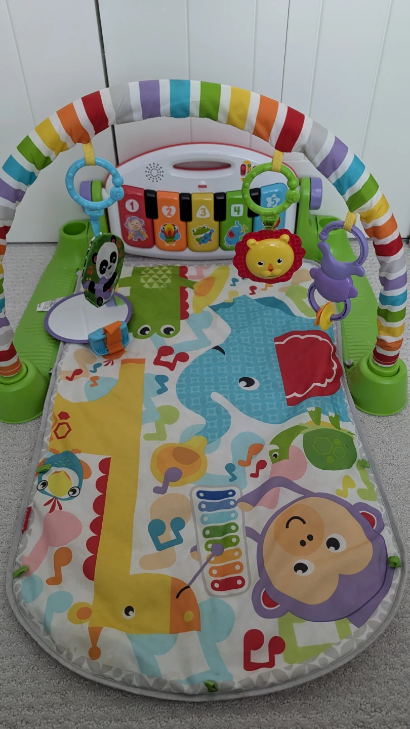 Fisher-Price Deluxe Kick and Play Piano Gym