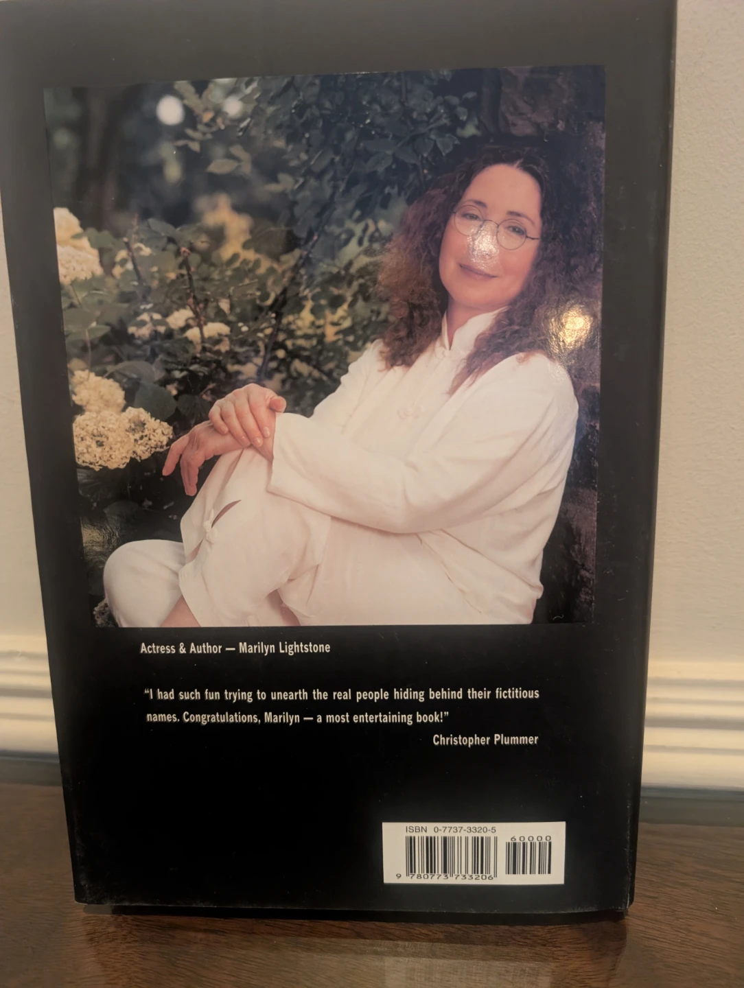 Rogues & Vagabonds by Marilyn Lightstone Novel - photo 2