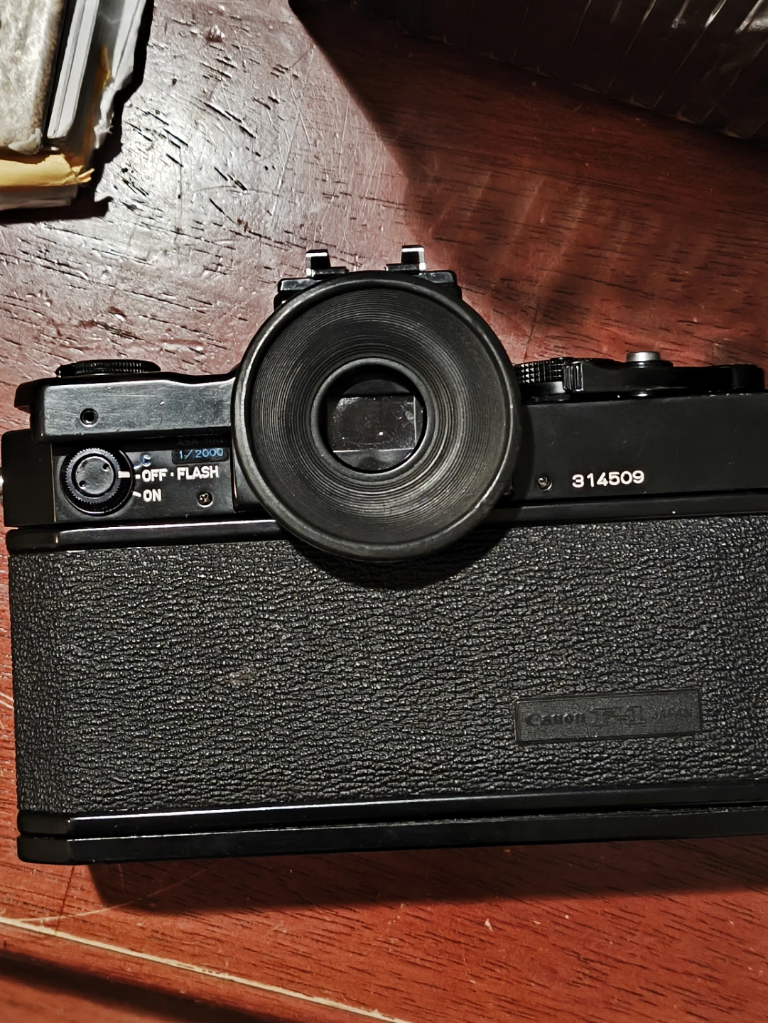 Canon F-1 35mm Film Camera - photo 5