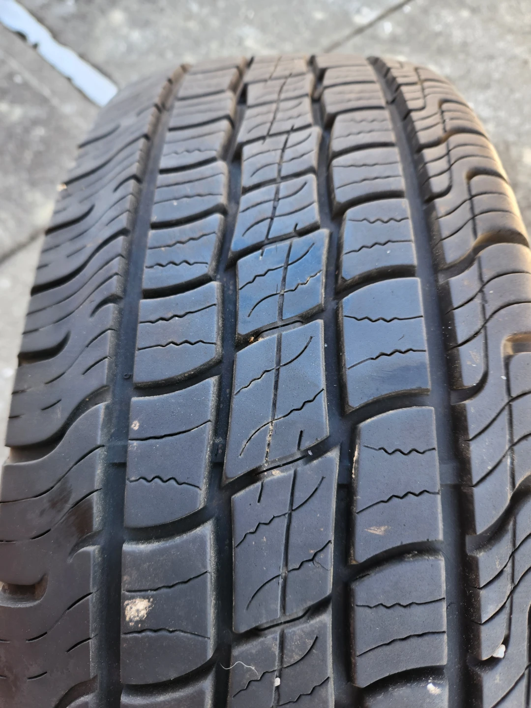235/70R16 Motomaster Total Terrain Tires (2) - photo 3