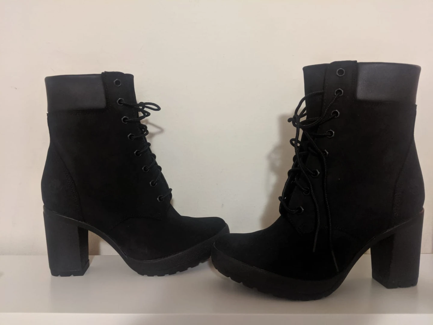 Size 7.5 Timberland Boots- Camdale Black Nubuck Women's Boots - photo 2