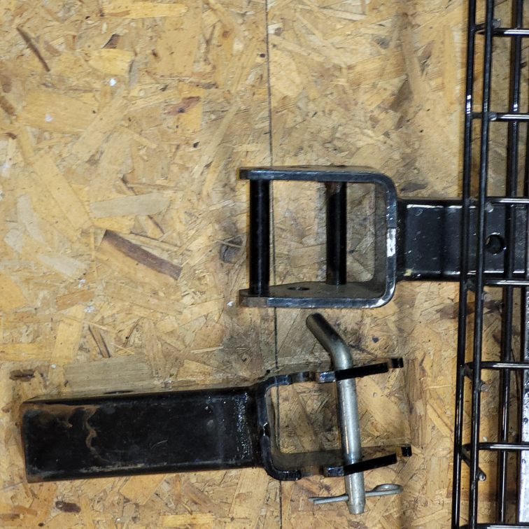 Black Metal Hitch Mount Cargo Carrier Basket - photo 2