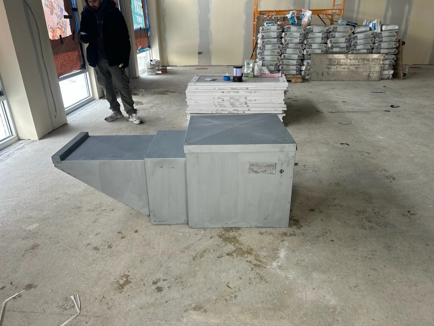 Commercial exhaust fan and makeup air - photo 2