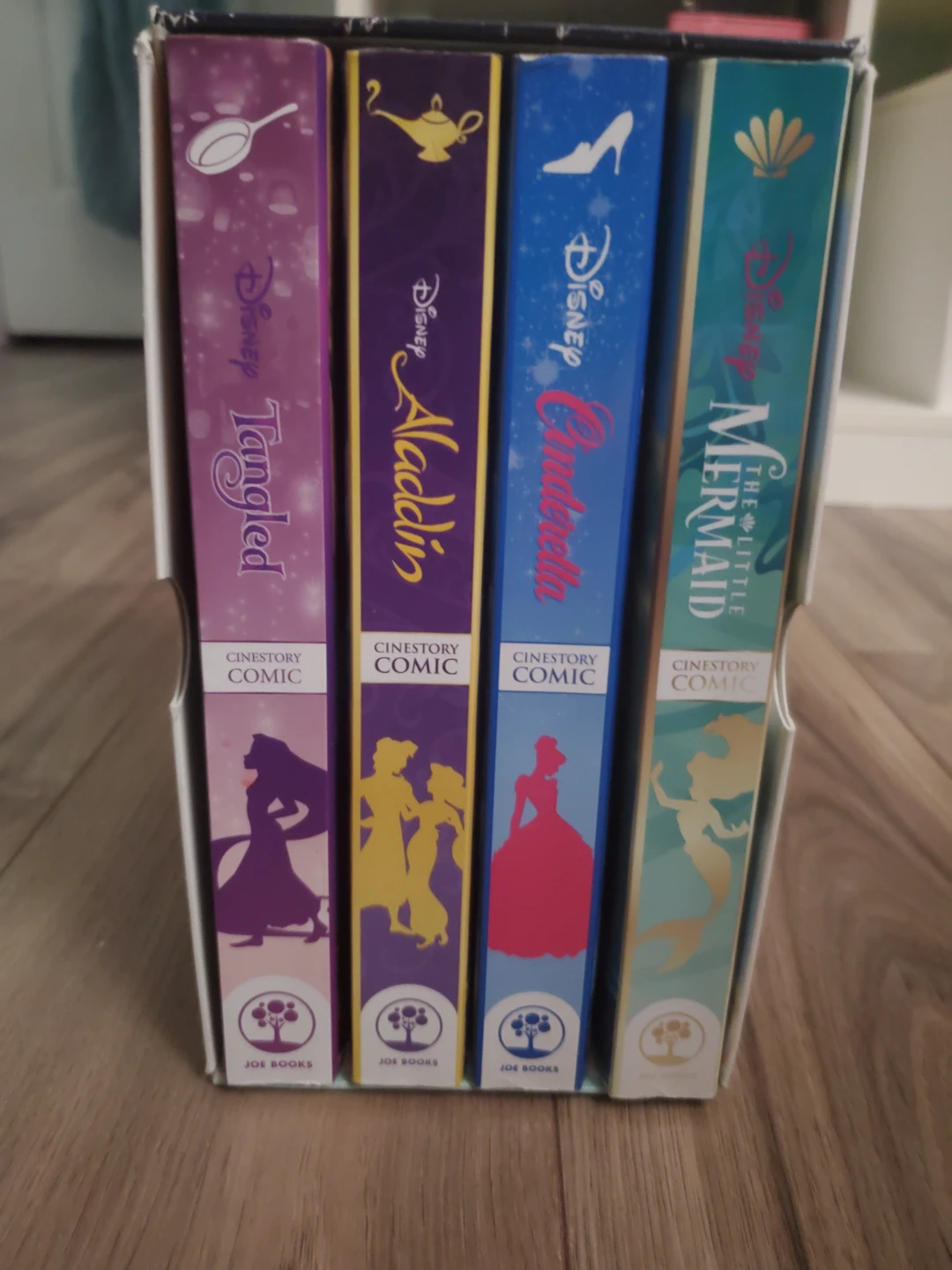 Disney Princess Cinestory Comic Boxed Set - photo 3