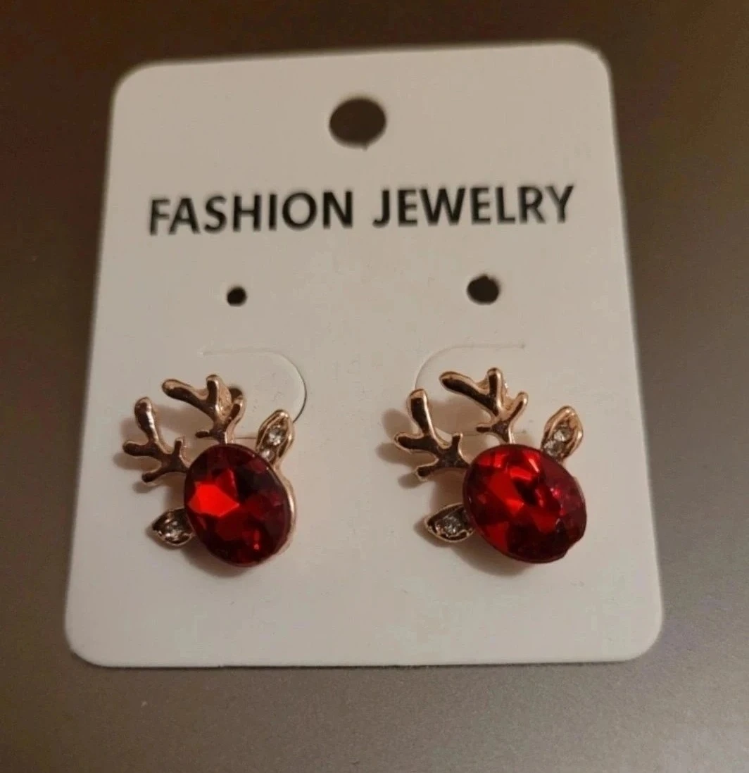 Reindeer Earrings 🏆