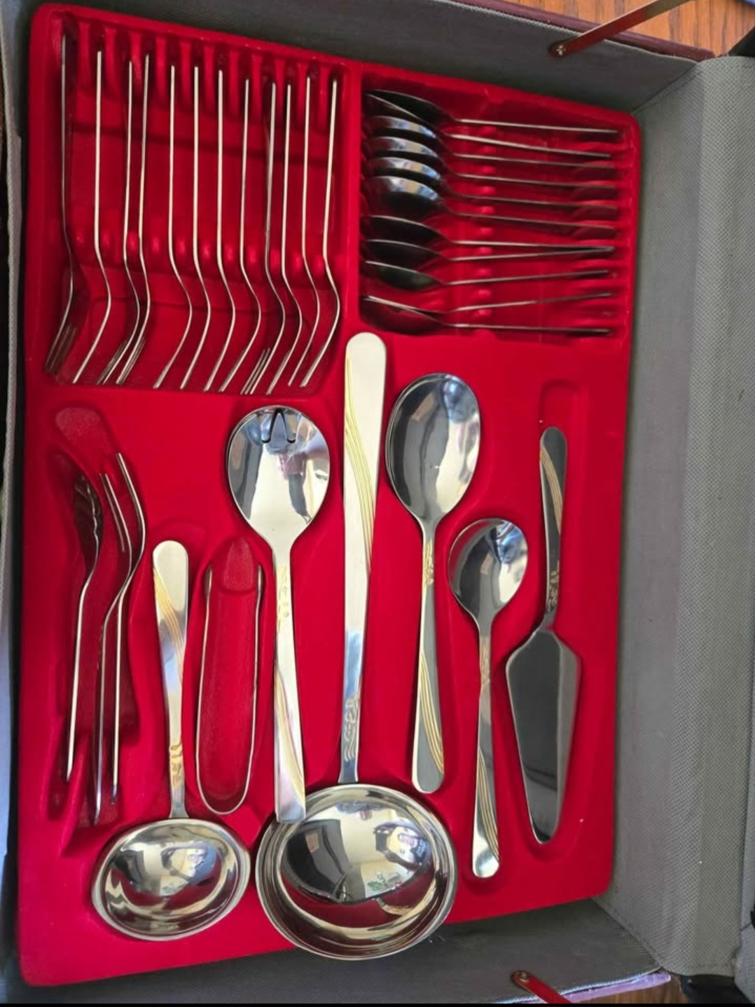 Solingen Senator 72 Piece Vintage Cutlery - photo 2