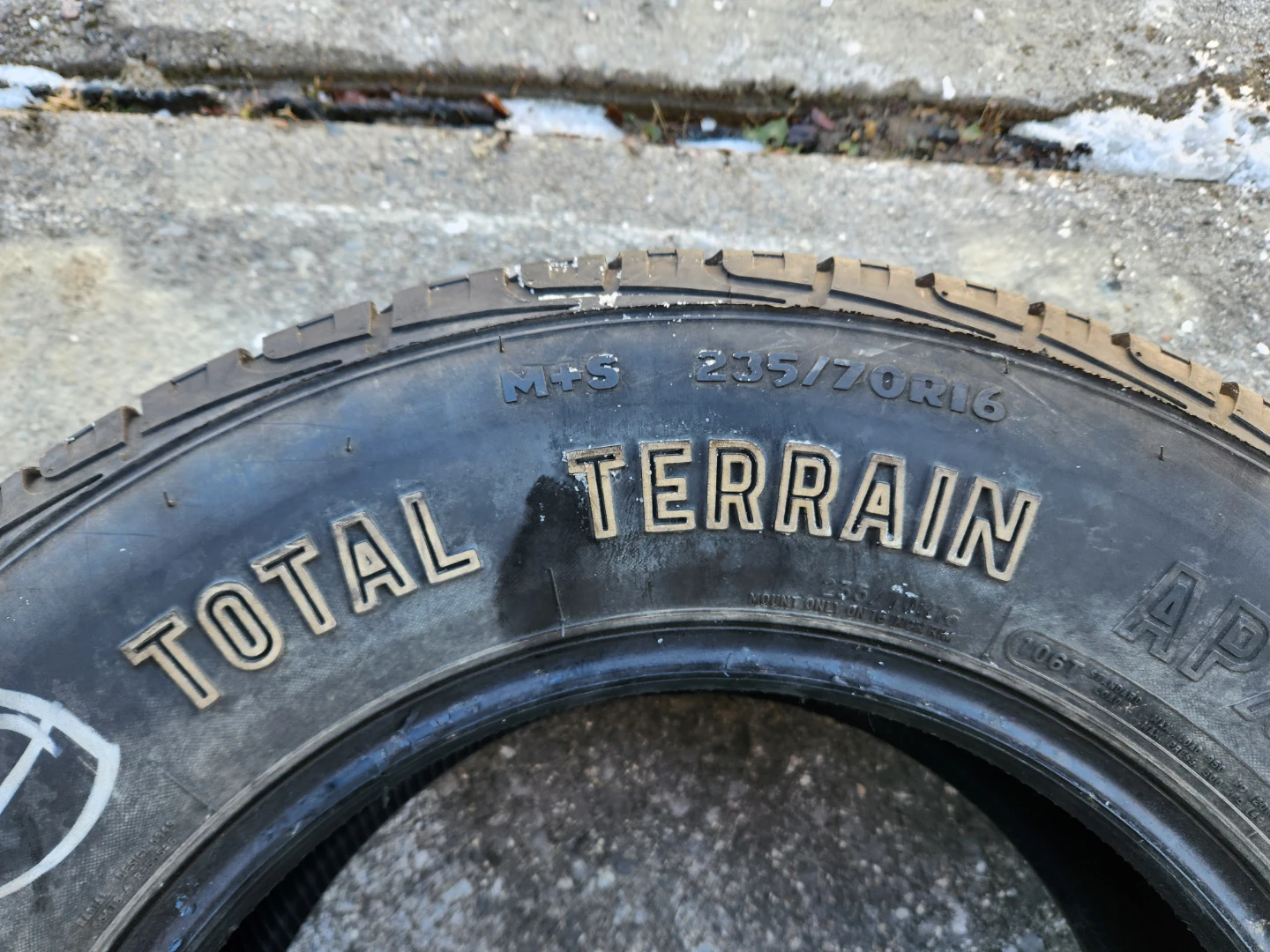 235/70R16 Motomaster Total Terrain Tires (2)