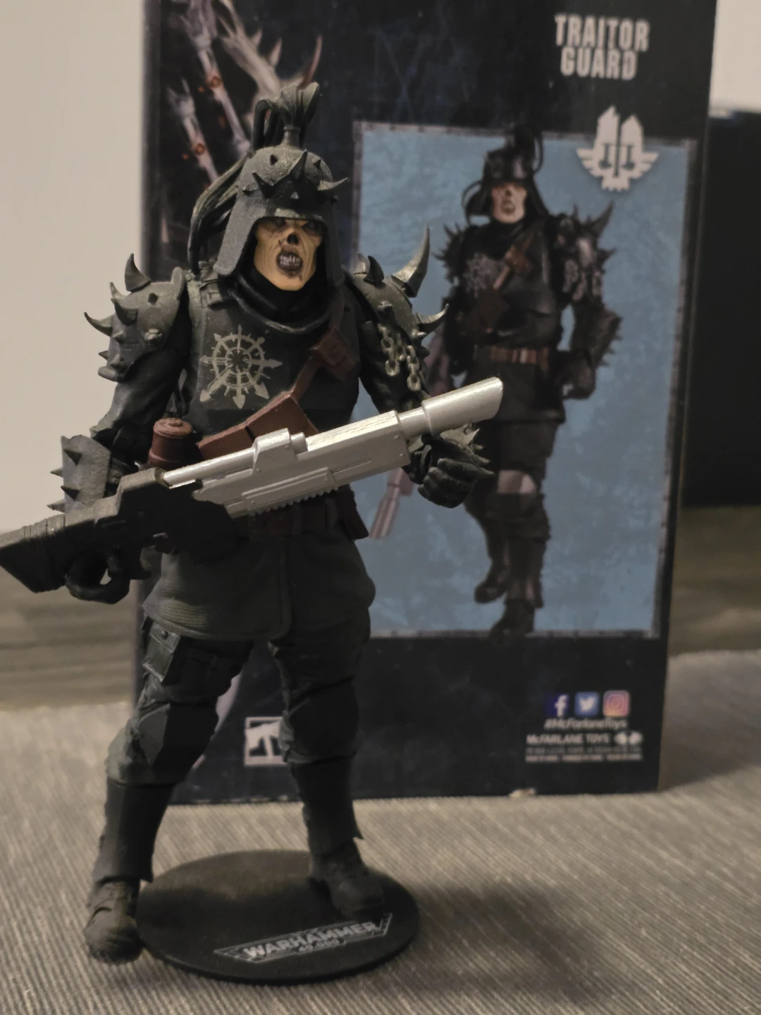 Warhammer Darktide Traitor Guard Action Figure