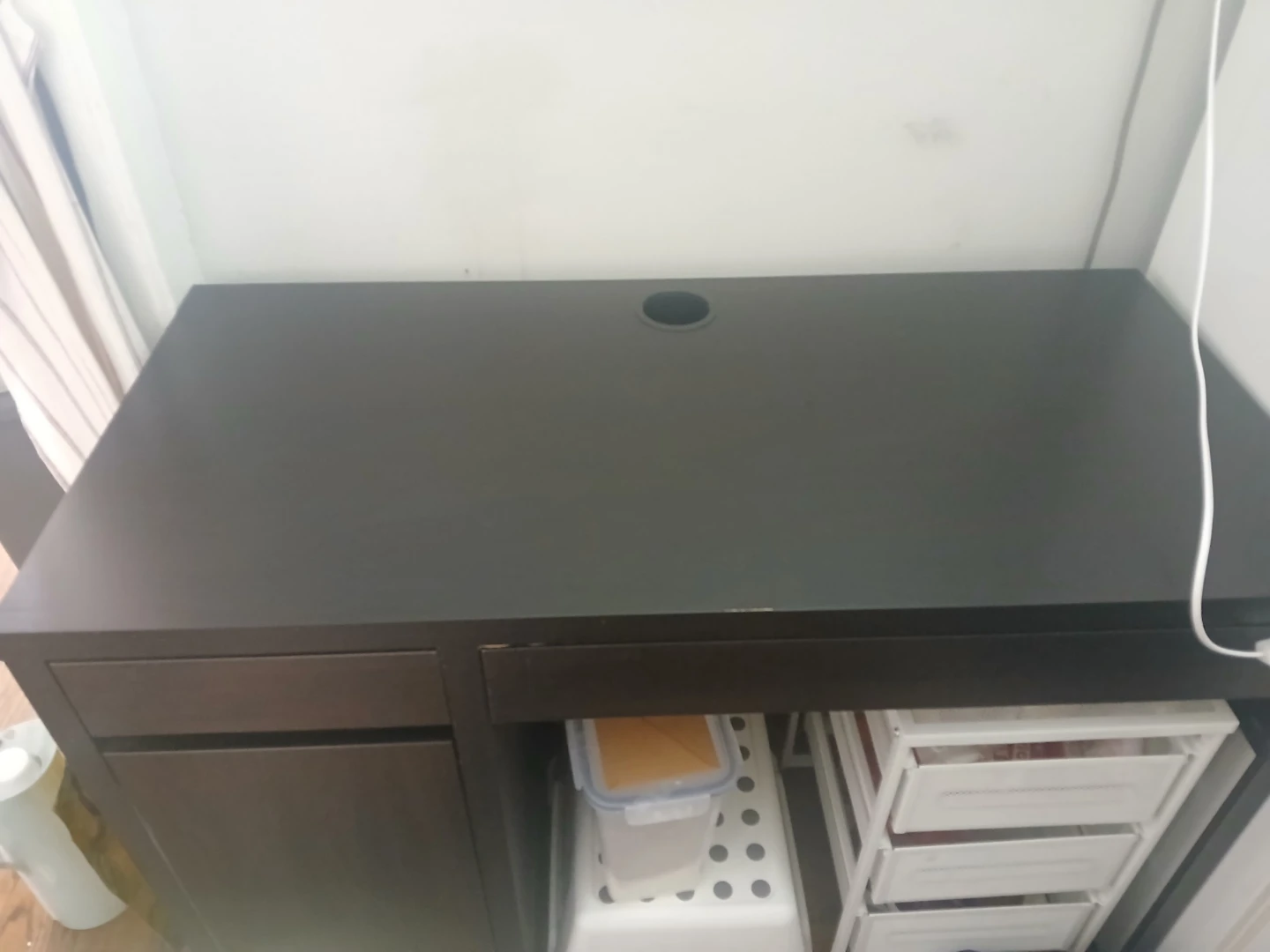 Ikea Micke desk - photo 2