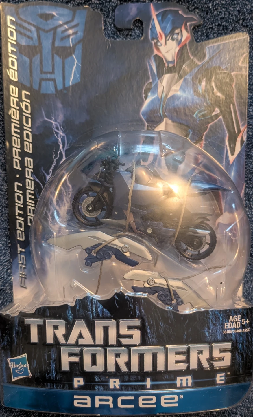 Transformers '11: Prime (first edition #002): Arcee