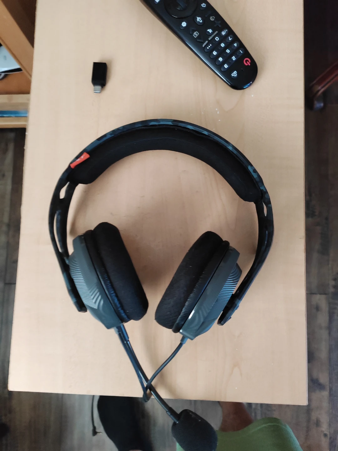 PLT 400 High End Headset - photo 2