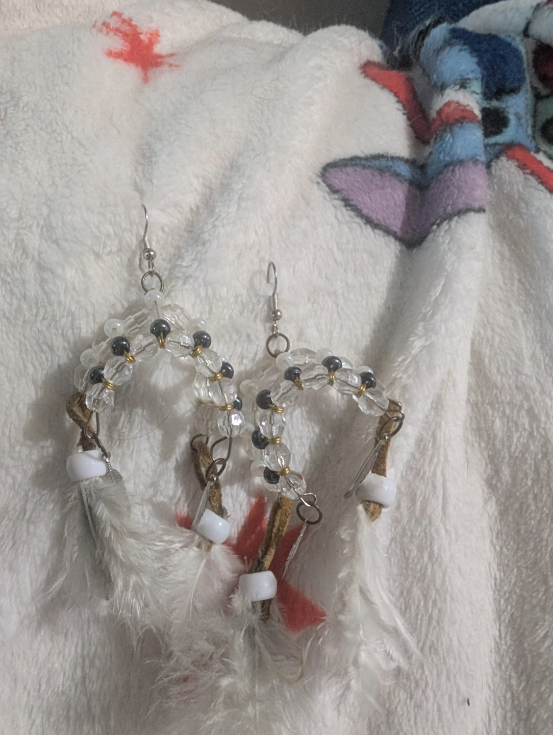 Handmade Feather Earrings and Keychain and Necklaces - photo 3