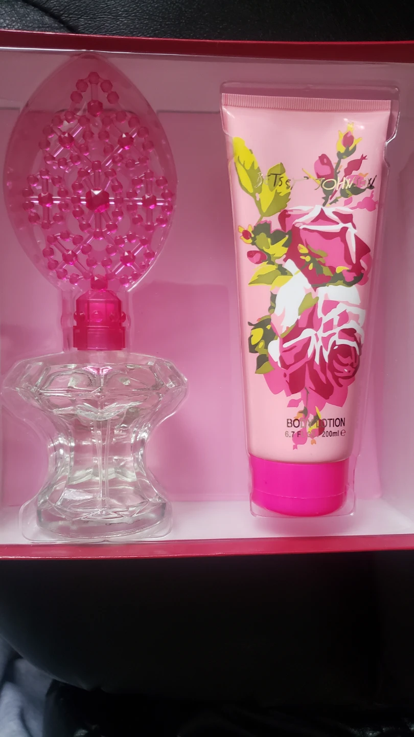 Brand new Women's Fragrances Gift Set