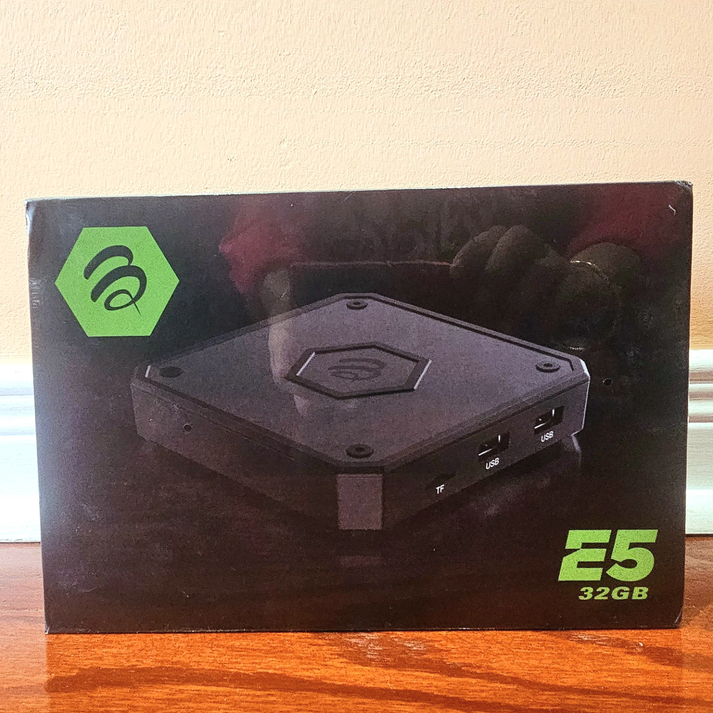 BuzzTV E5 32GB Android 11 4k Streaming Device TV Box - photo 2