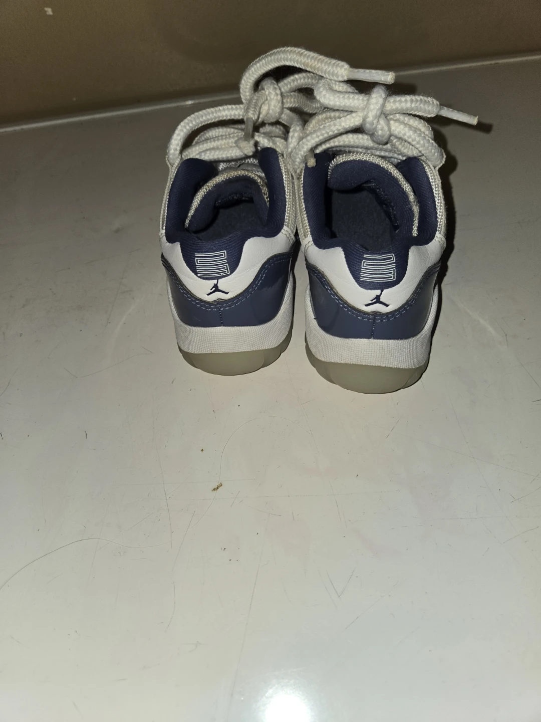 Air Jordan 11 kids shoes - photo 2