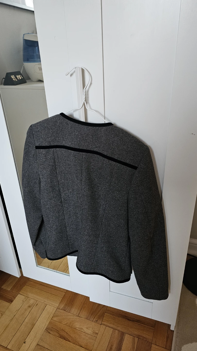 Boggs Petite Grey Tweed Blazer - Size 6 - photo 3