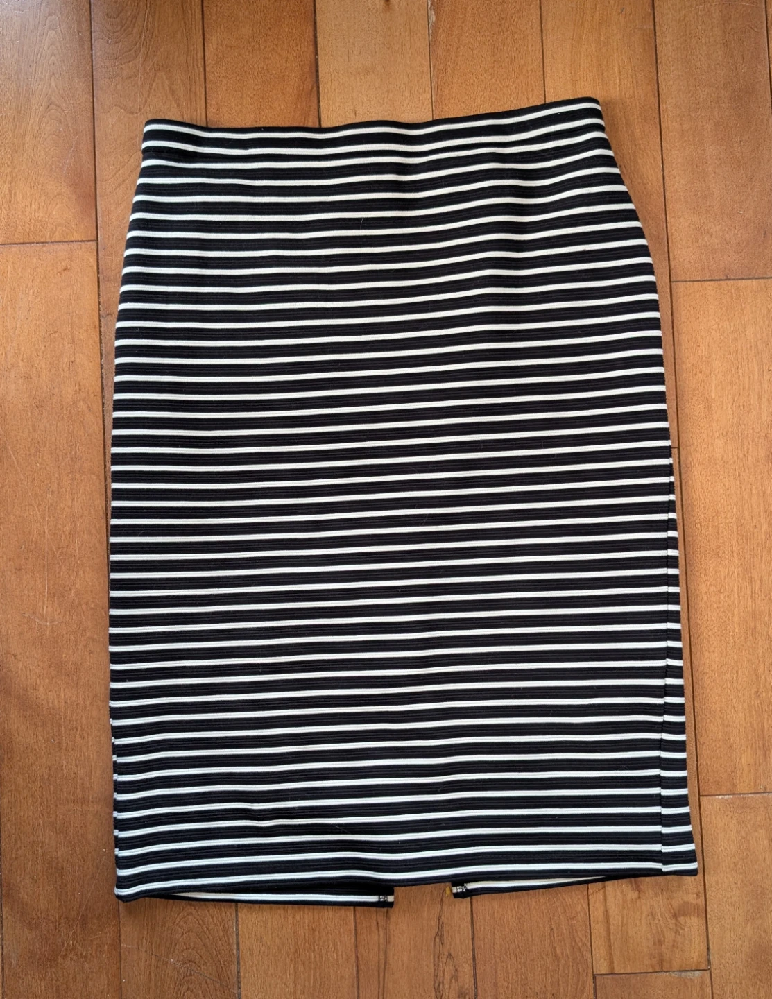 H&M Black & White Striped Pencil Skirt