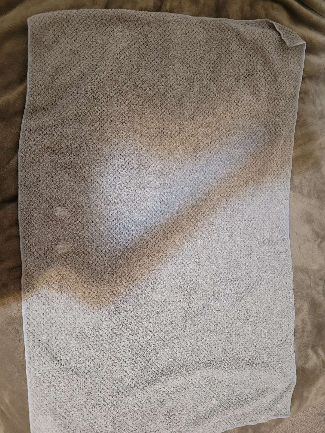 Grey microfiber hair towel - photo 3