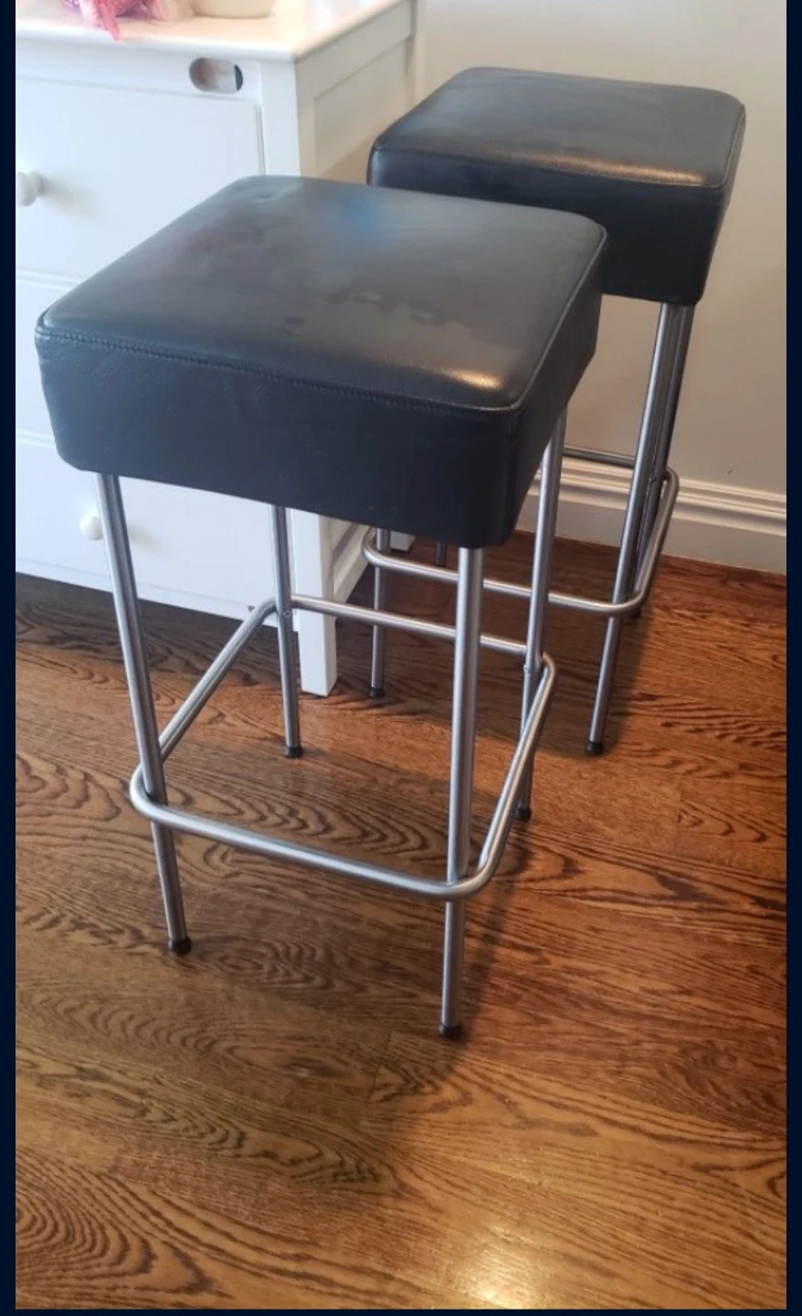 Set of 2 Black Faux Leather Bar Stools with Metal Legs - photo 3