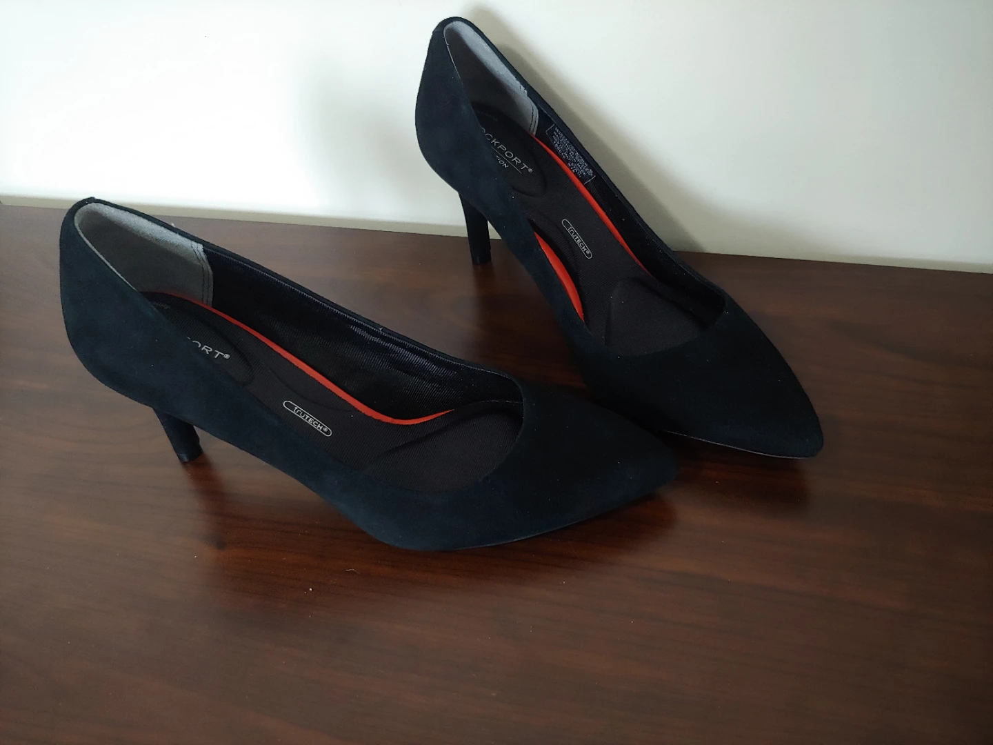 Rockport Totalmotion Black Suede Pumps -Size 7 🥕 - photo 4