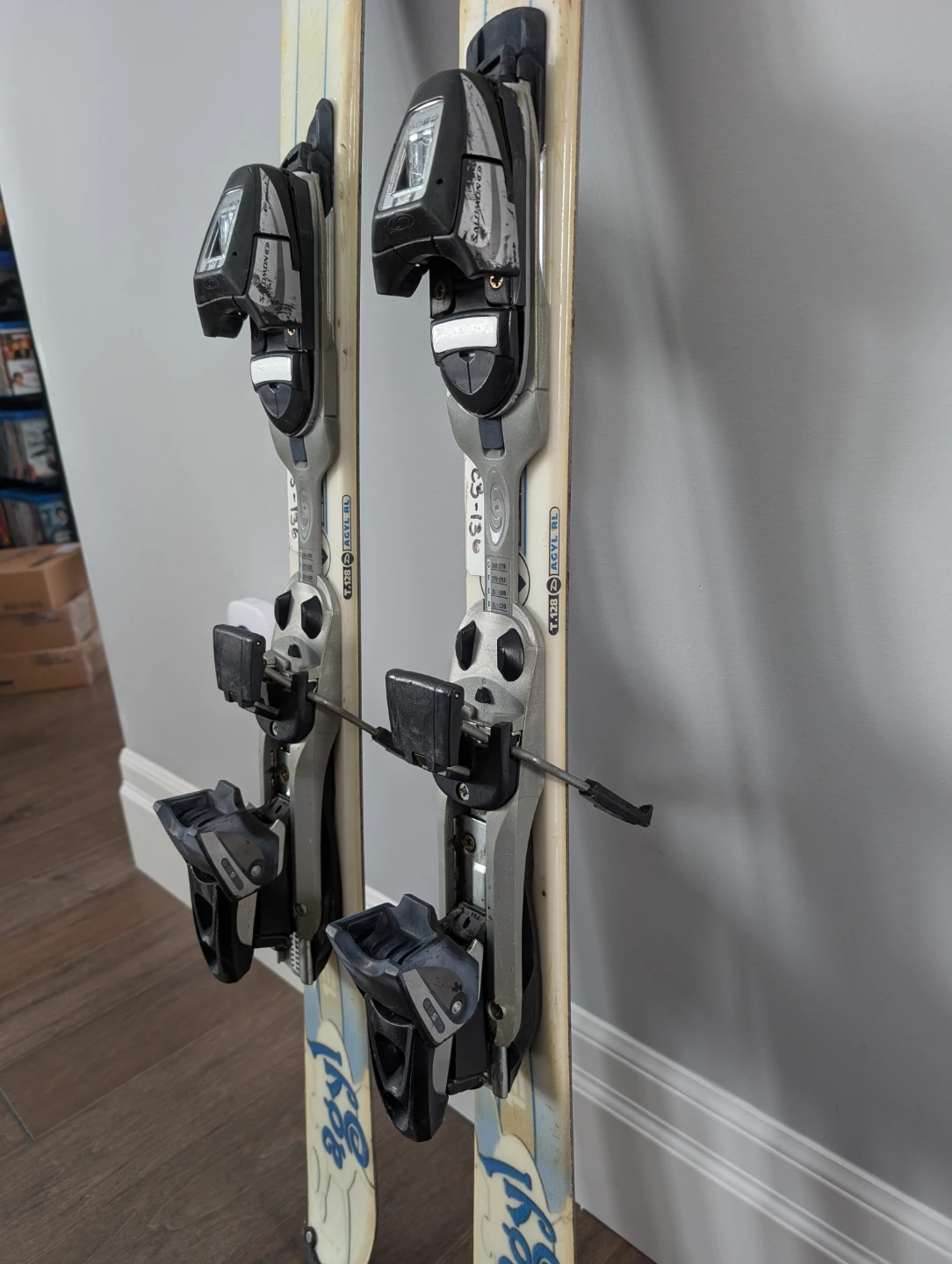 128cm Dynastar Downhill Skis & Bindings For Sale - photo 4