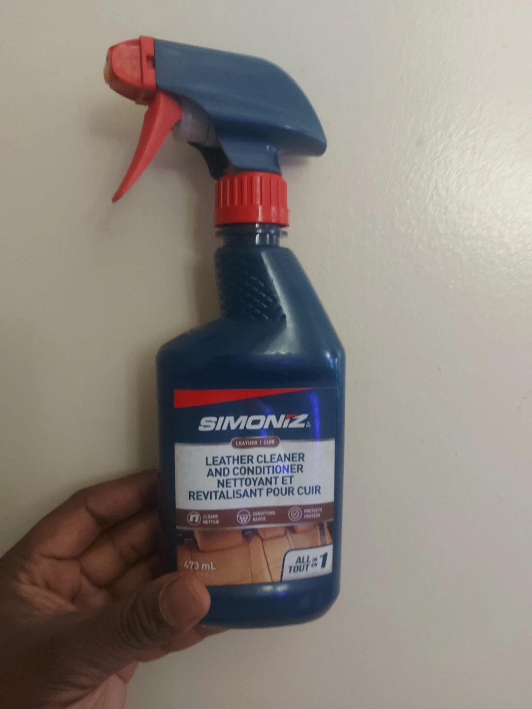 Simoniz Leather Cleaner and Conditioner 473 mL