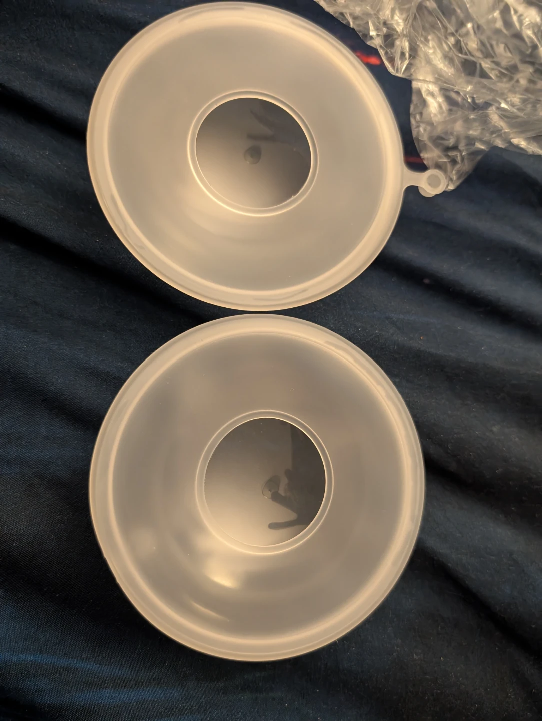 2 breast milk collection shells 🏆 - photo 3