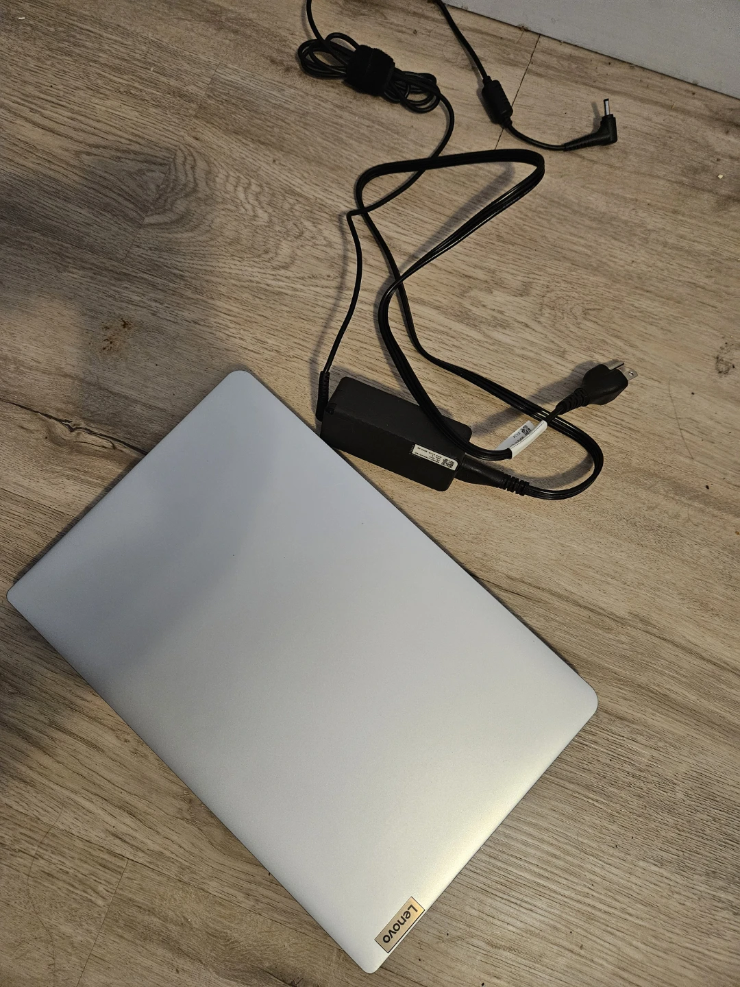 Lenovo Ideapad 1i Cloudbook with Power Adapter - photo 2