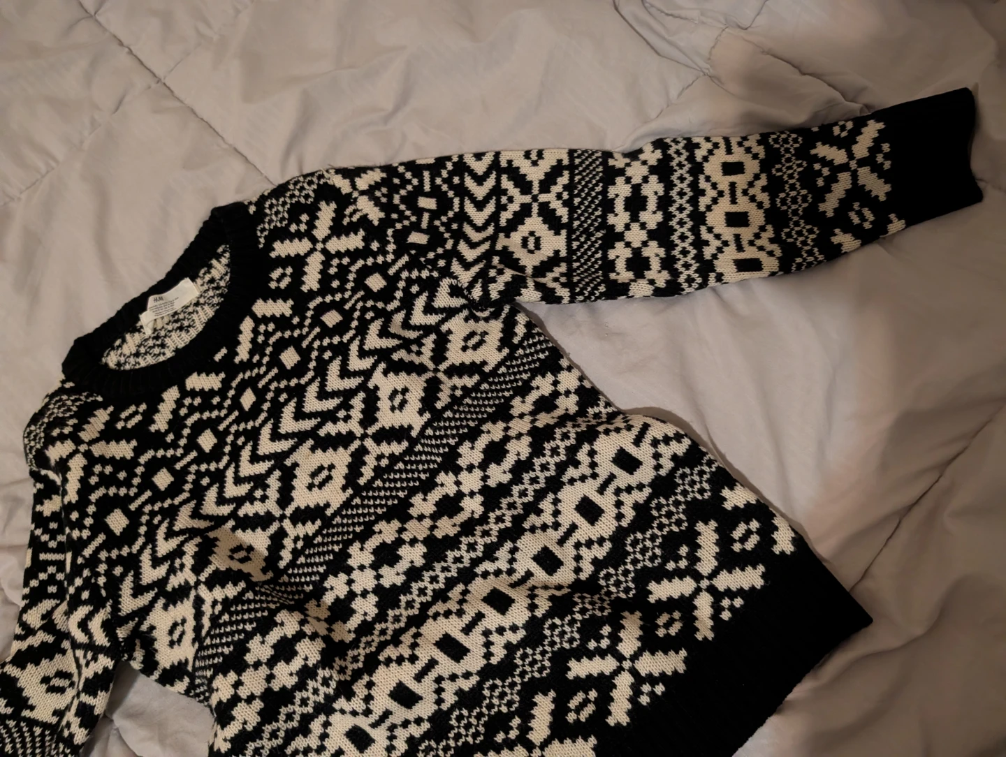 H&M Fair Isle Sweater Black/Cream Knit 🥕winter