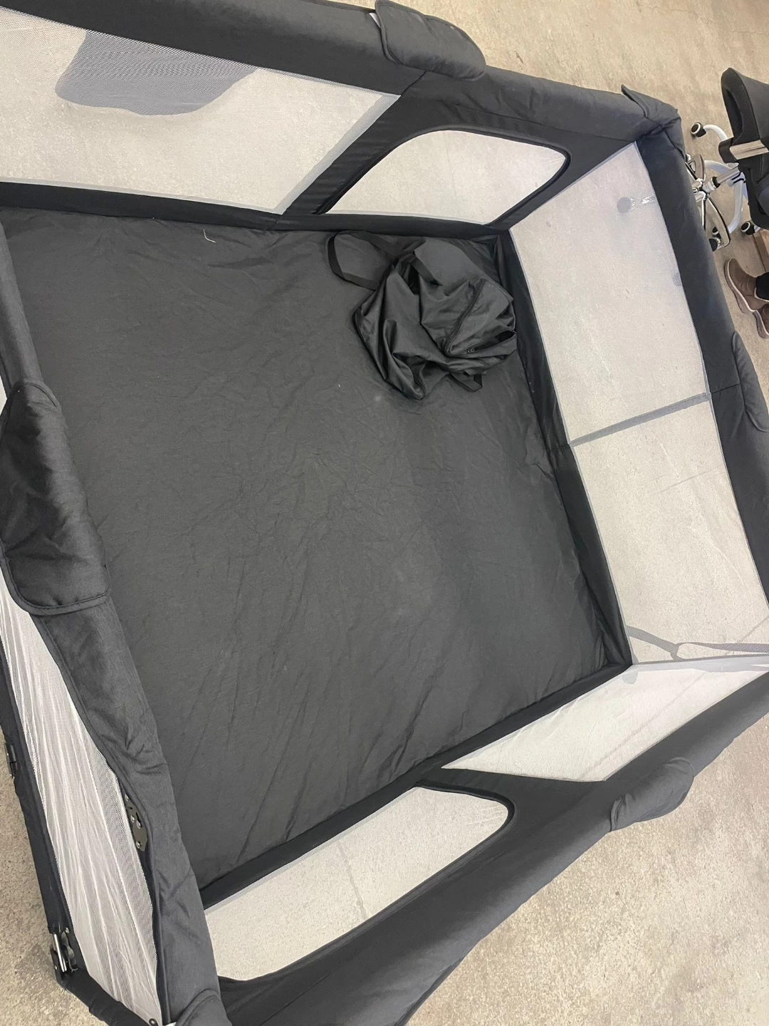 Black Playpen - photo 4
