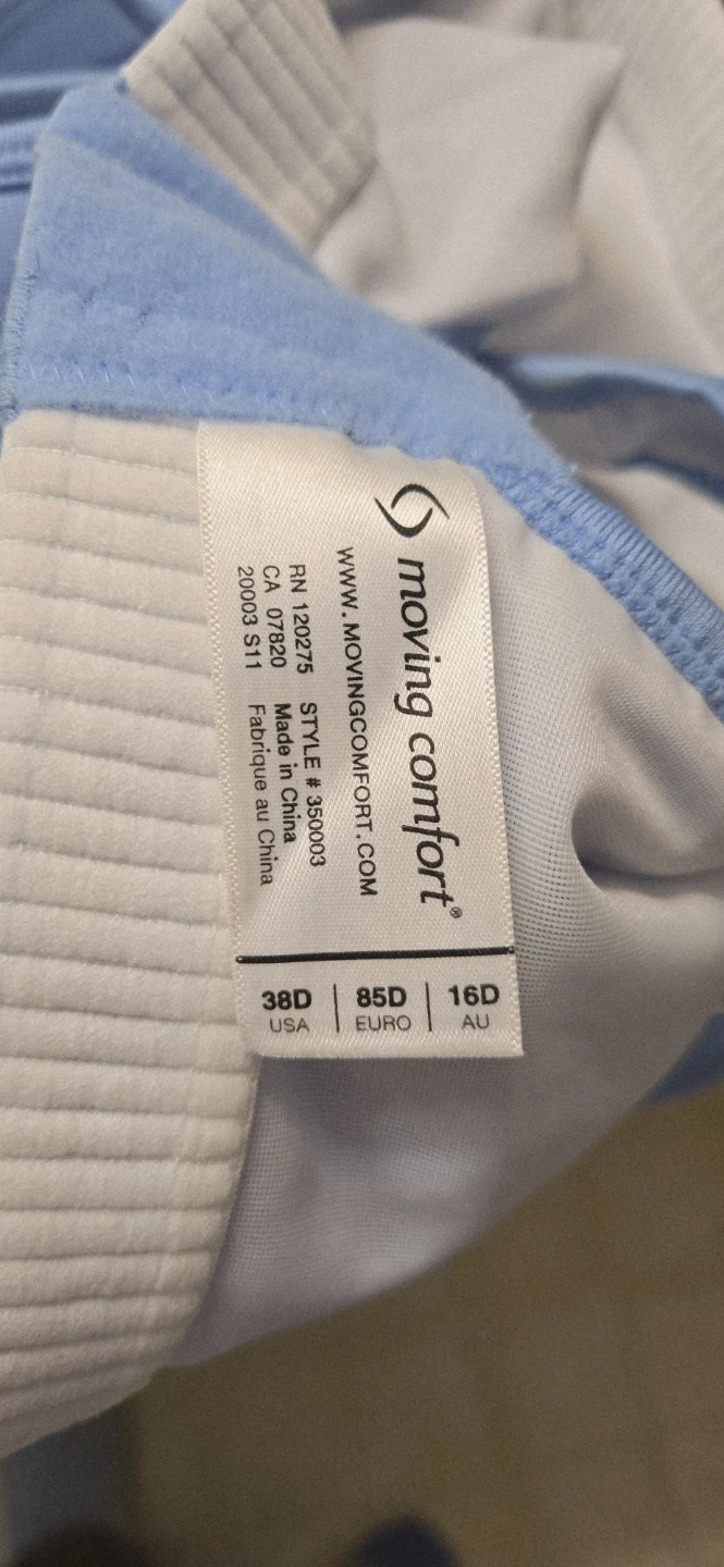 Like new. Moving Comfort Blue Sports Bra 38D - photo 2
