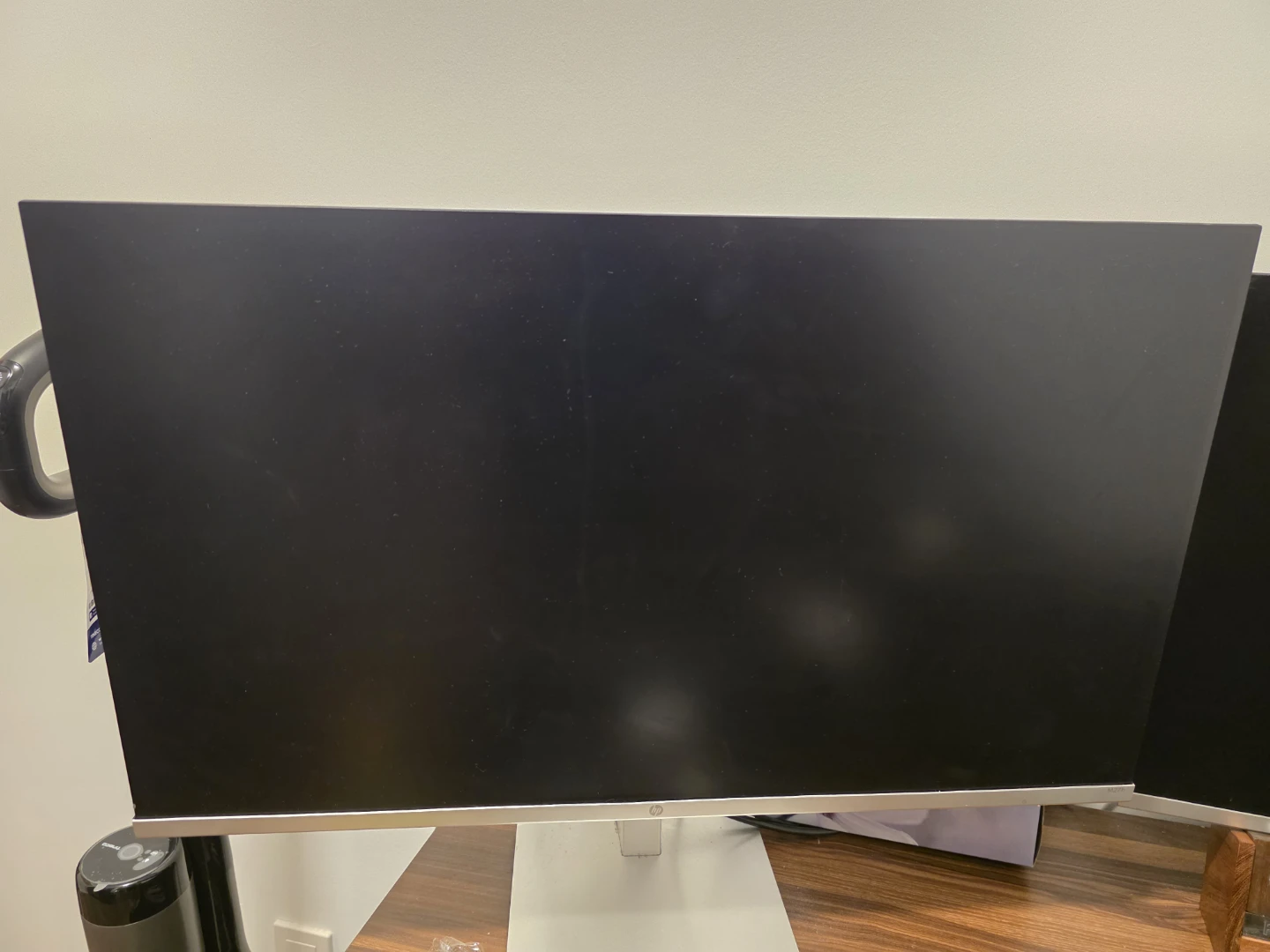 2 HP Monitor