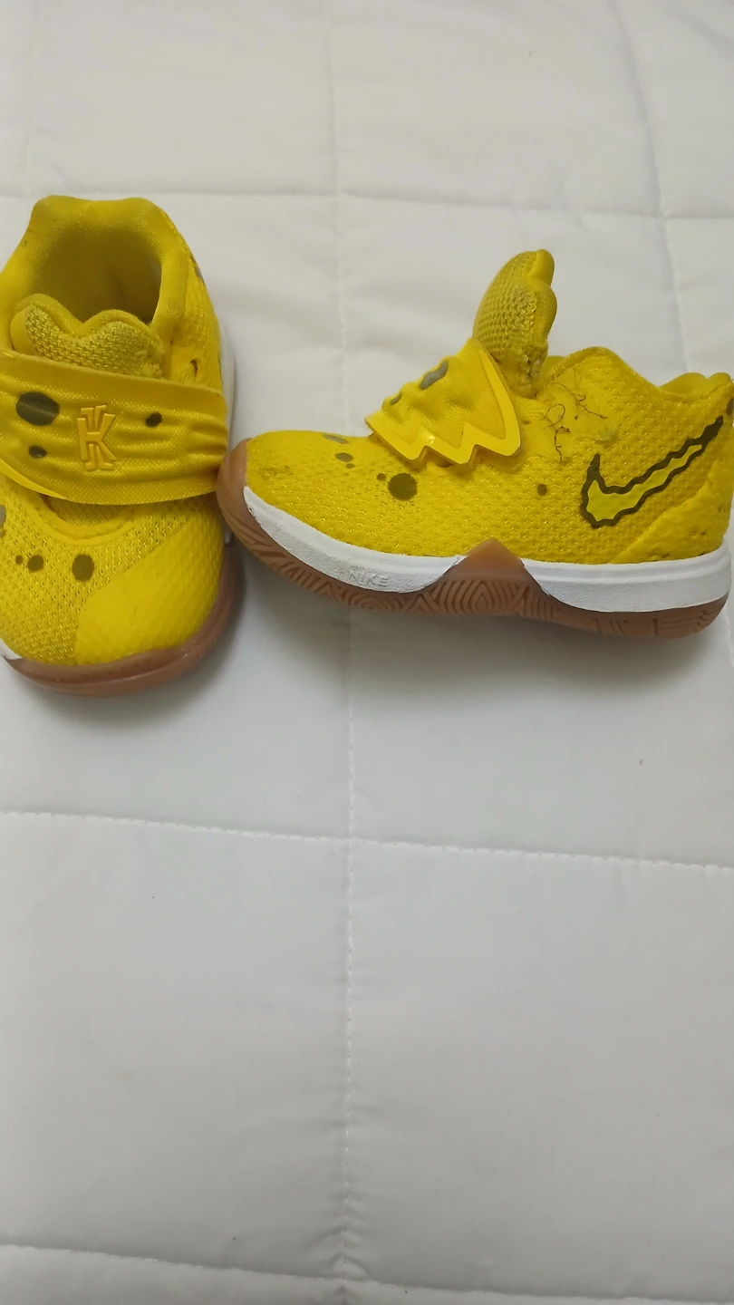 Nike Kyrie Low 2 Spongebob Toddler Shoes Yellow - photo 3